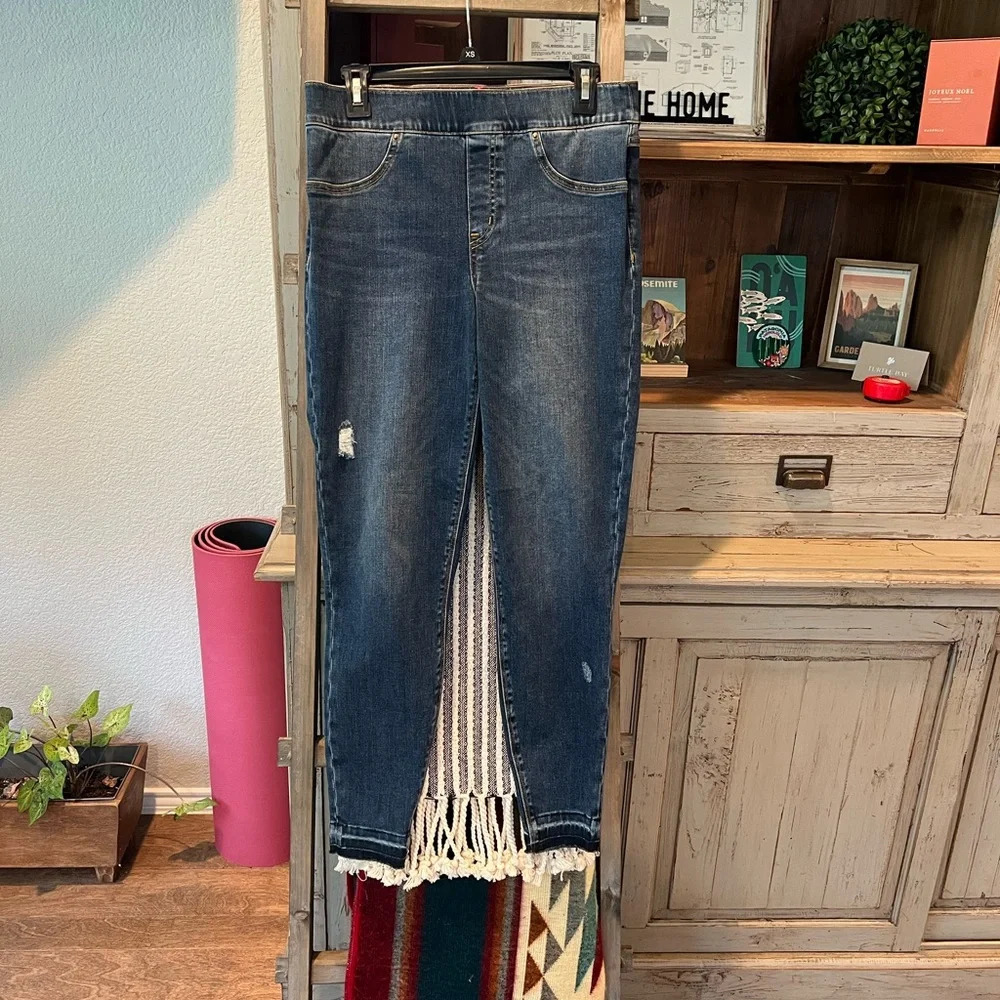 Spanx raw hem skinny jeans size medium
